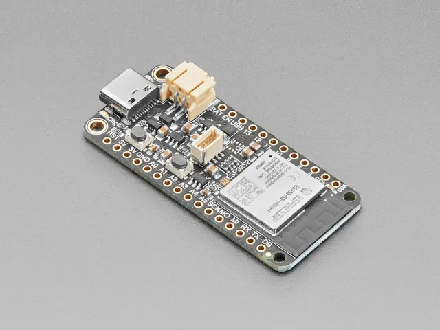 Adafruit ESP32-S2 Feather