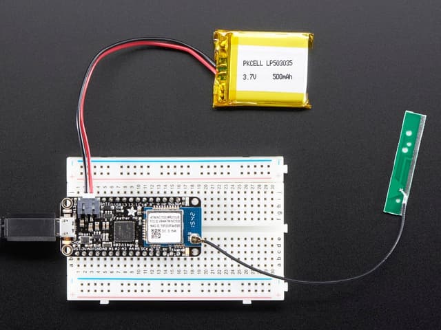 Adafruit Feather M0 WiFi with uFL