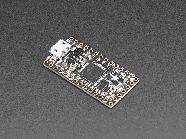 Adafruit ItsyBitsy M4 Express
