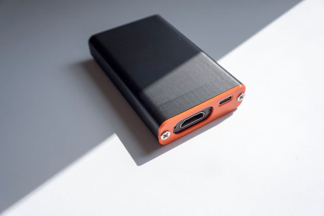 DezKVM Go - image 1